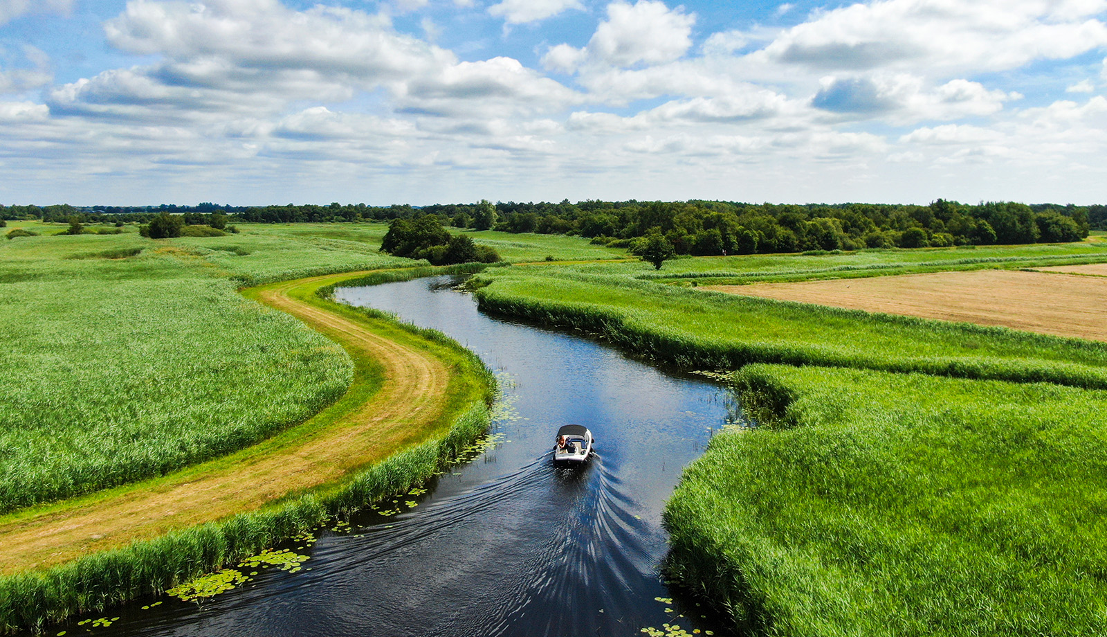 Varen in natuurgebied Weerribben-Wieden